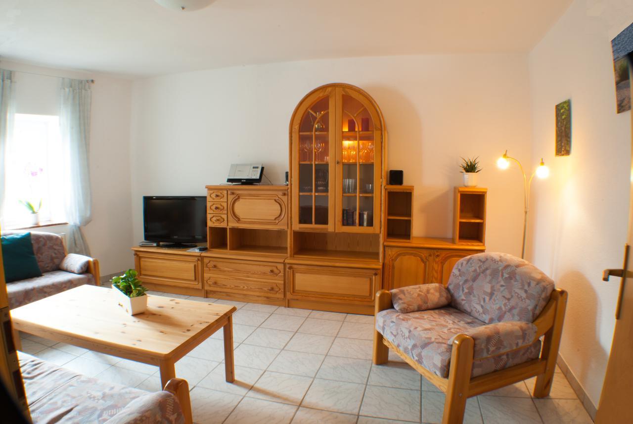 Apartmenthaus „Am Gersthof“ Am Nationalpark Kellerwald-Edersee Gellershausen Exterior foto